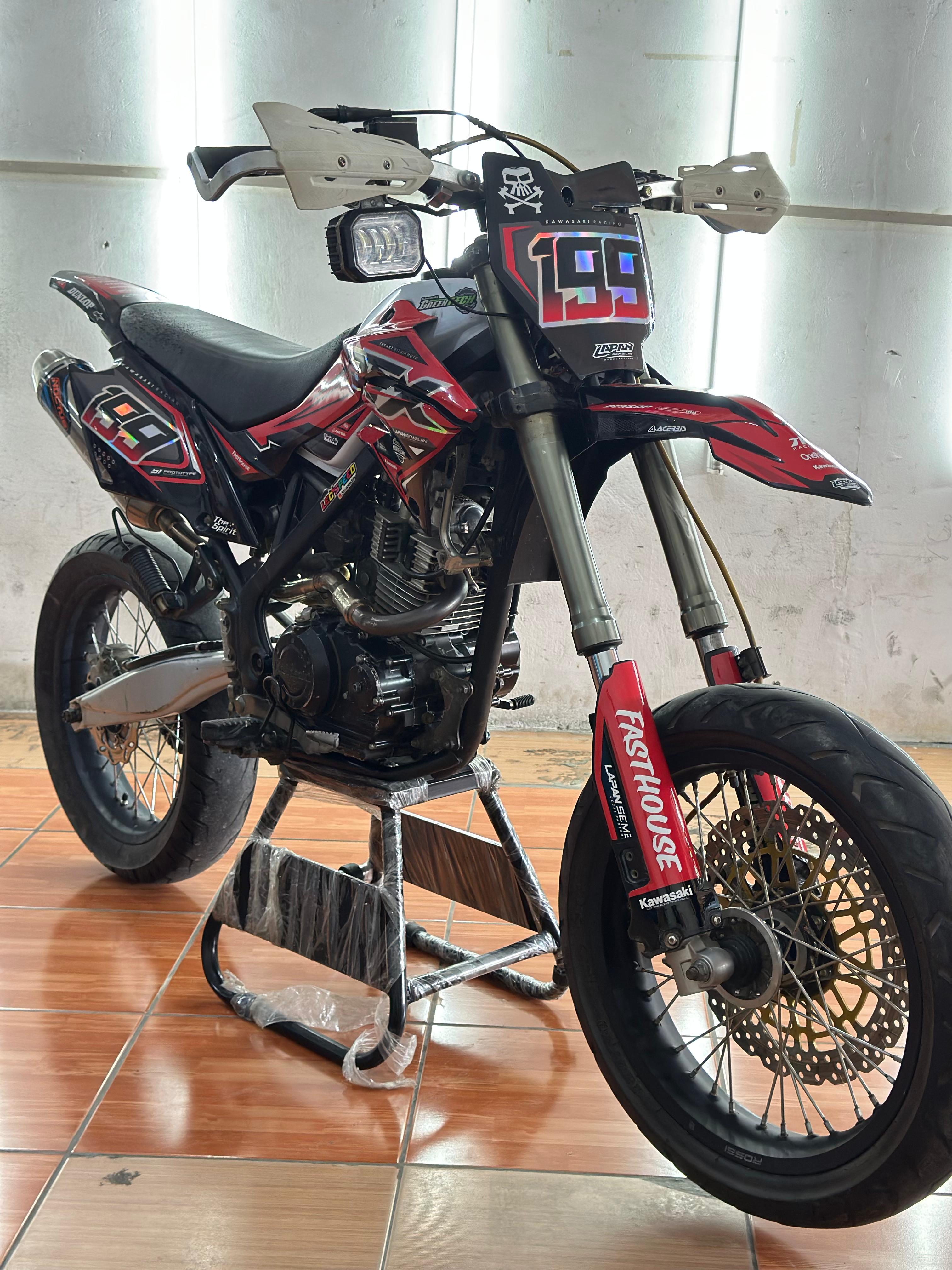 Jual Cepat - Kawasaki KLX 2018 Siap Gas! Kondisi Mantap, Harga Nego - Pekanbaru