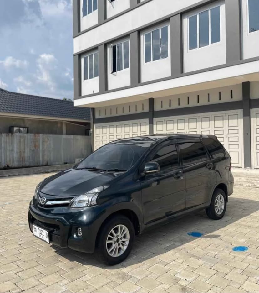 DIJUAL MOBIL XENIA R SPORTY 2012 - PEKANBARU